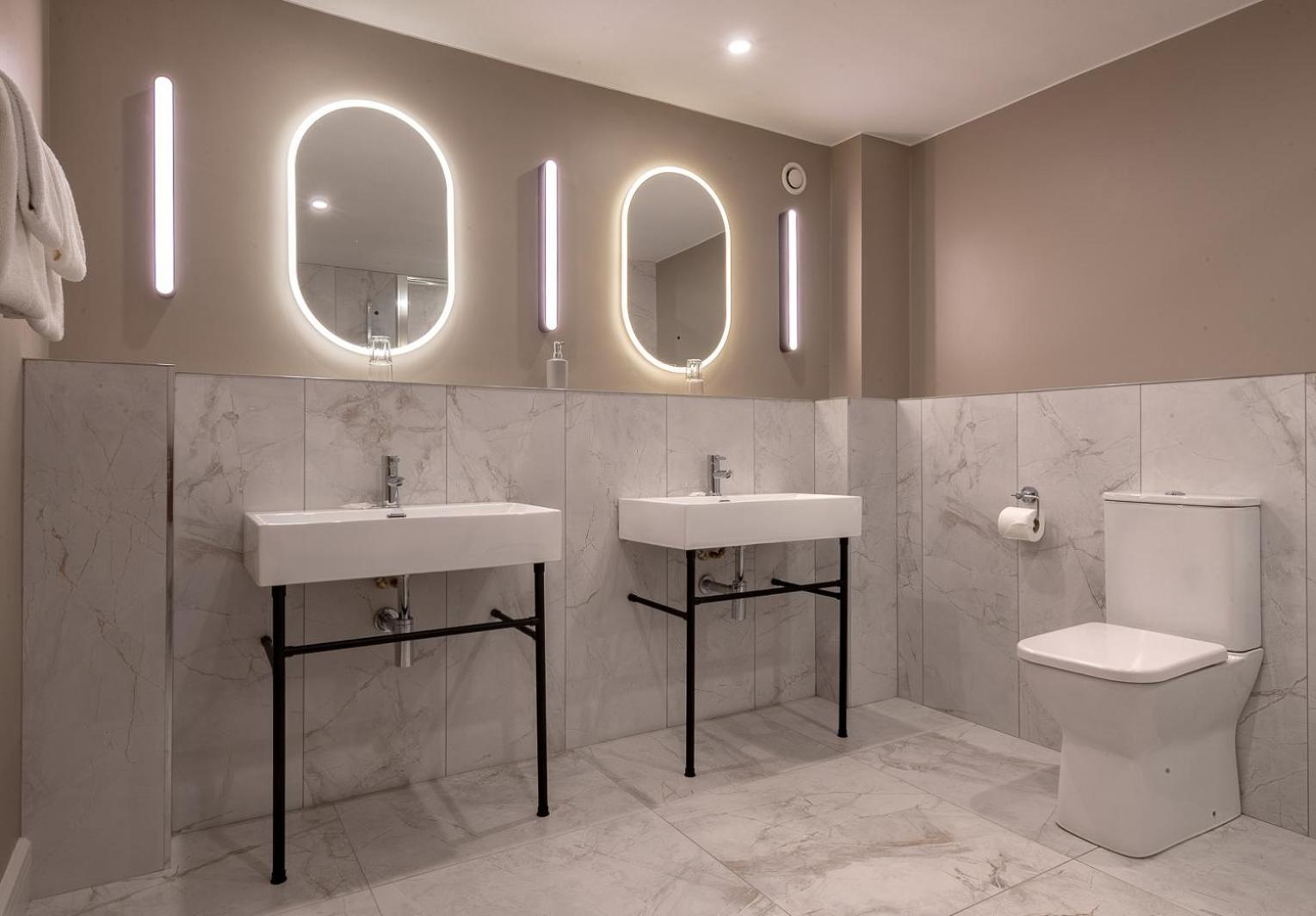 Coachmans Townhouse Hotel Кенмер Екстер'єр фото